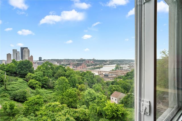139-141 E Sycamore St, Mt Washington, PA 15211