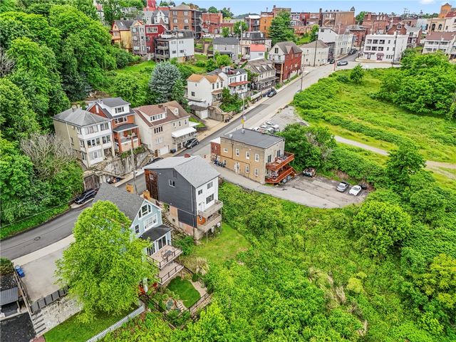 139-141 E Sycamore St, Mt Washington, PA 15211