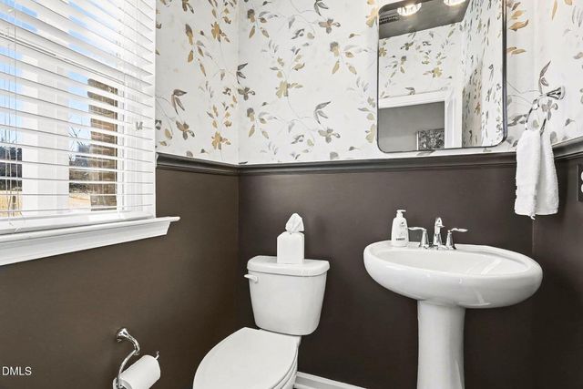 106 Castien Cove Place, Apex, NC 27539