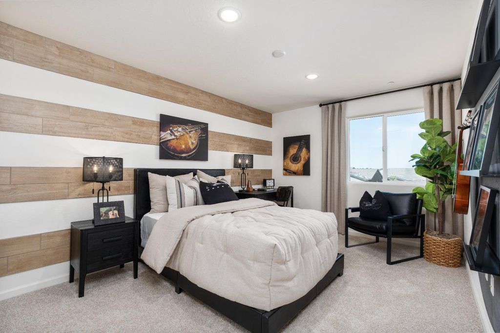 Image 18 of property listing at 1482 Bloom Lane, Clovis, CA 93619