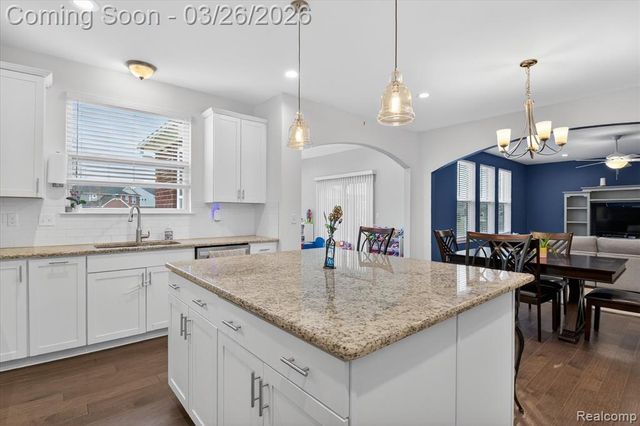 50559 Baileys Landing, Canton, MI 48187