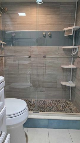 100 ASHBURY Road 206, Hollywood, FL 33024
