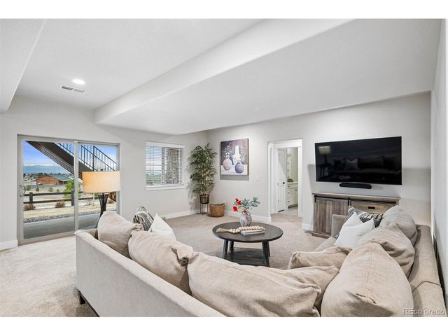 8749 S Quatar St, Aurora, CO 80016