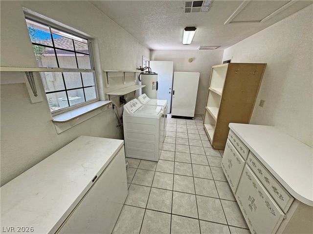 1276 ASHLEY CT, Pahrump, NV 89060