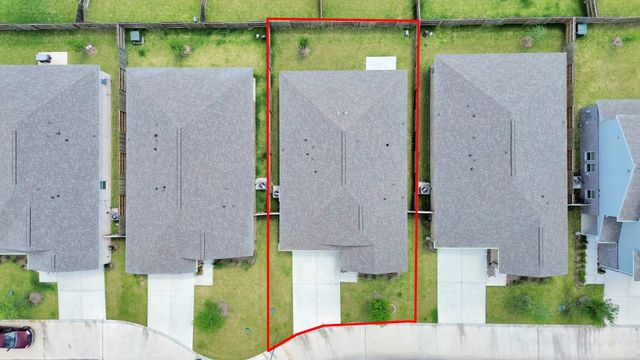 1902 Corsica Creek Lane, Rosharon, TX 77583