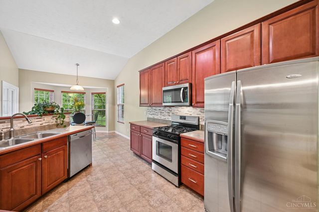 5252 Venetian Way, Hamilton Twp, OH 45152