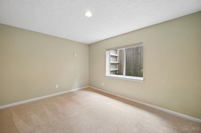 5252 Venetian Way, Hamilton Twp, OH 45152