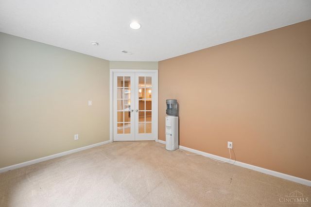 5252 Venetian Way, Hamilton Twp, OH 45152