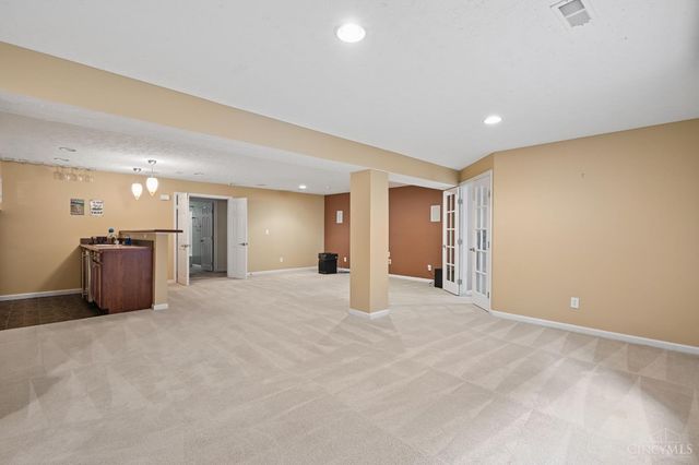 5252 Venetian Way, Hamilton Twp, OH 45152