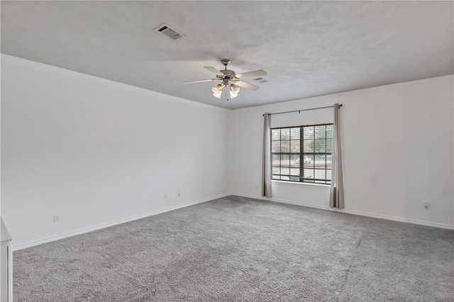 1702 Deacon Drive 104, College Station, TX 77845