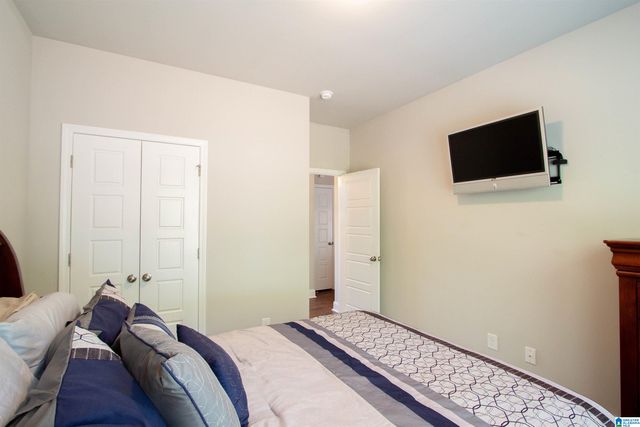 524 STERLING LAKES WAY, Helena, AL 35022