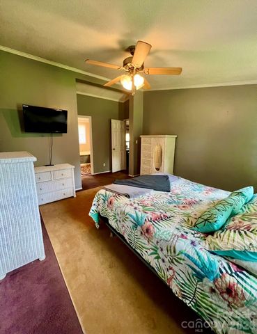 428 E Club Drive, Gastonia, NC 28054
