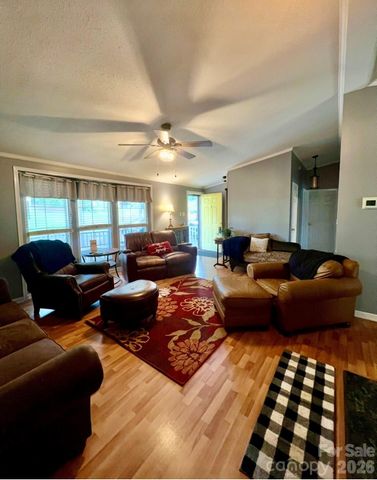 428 E Club Drive, Gastonia, NC 28054