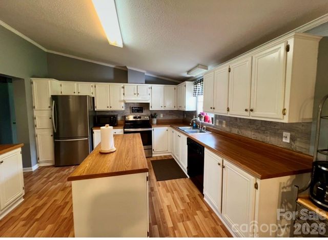 428 E Club Drive, Gastonia, NC 28054