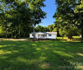 428 E Club Drive, Gastonia, NC 28054
