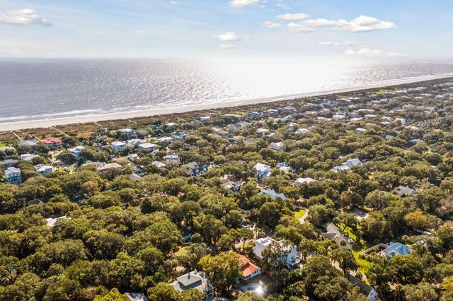 248 Forest Trail, Isle Of Palms, SC 29451