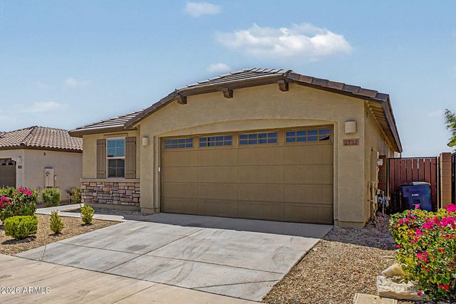 2732 S PROSPECTOR POINT Road, Apache Junction, AZ 85119
