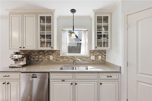 4932 Halwell DR, Virginia Beach, VA 23464