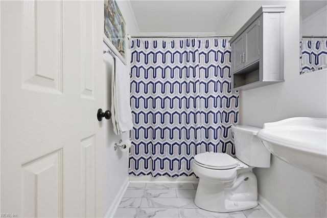 4932 Halwell DR, Virginia Beach, VA 23464