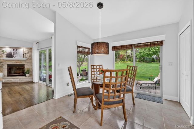 4455 Driftwood Drive, Commerce Charter Township, MI 48382