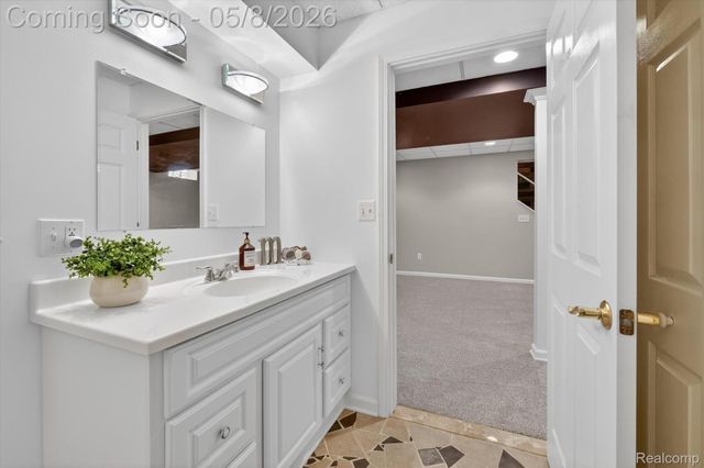 4455 Driftwood Drive, Commerce Charter Township, MI 48382