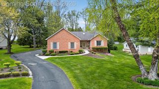 4455 Driftwood Drive, Commerce Charter Township, MI 48382