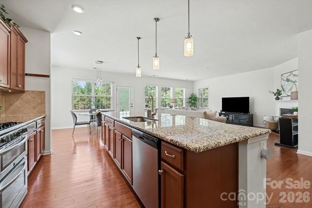 728 Bearcamp Way, Fort Mill, SC 29715