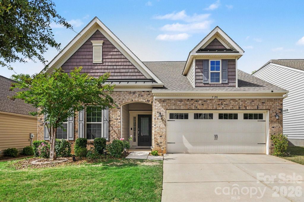 728 Bearcamp Way, Fort Mill, SC 29715