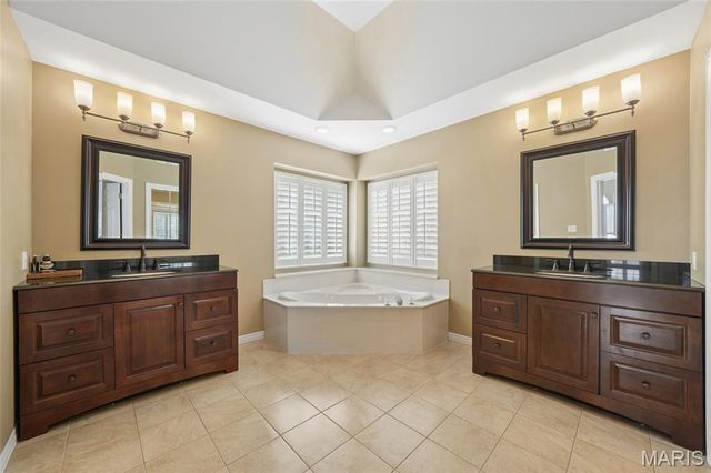 1059 Huthmaker Avenue, Kirkwood, MO 63122