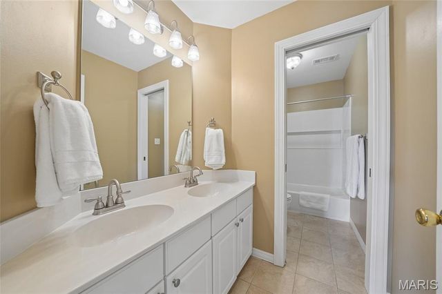 1059 Huthmaker Avenue, Kirkwood, MO 63122