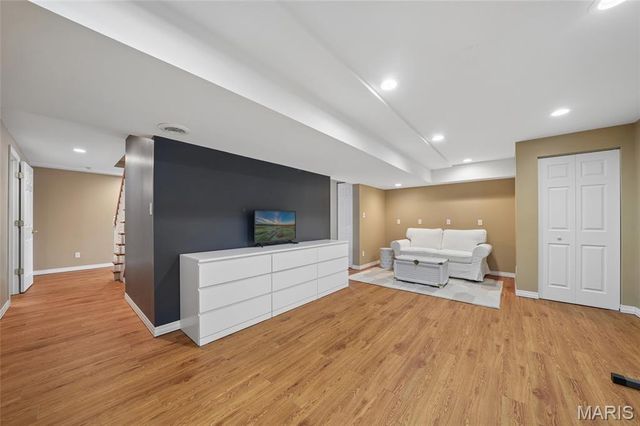 1059 Huthmaker Avenue, Kirkwood, MO 63122