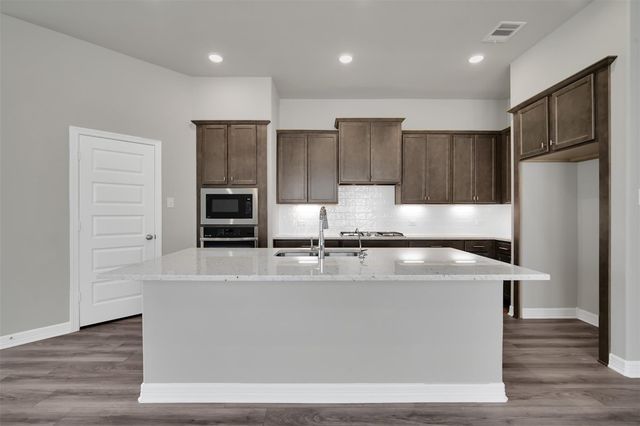 529 Cedar Harbor Court, Conroe, TX 77304