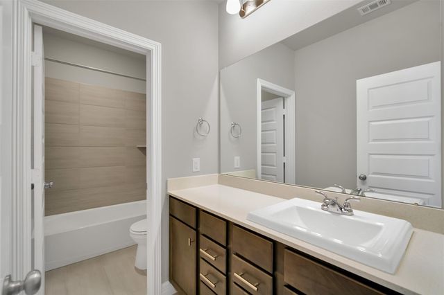 529 Cedar Harbor Court, Conroe, TX 77304