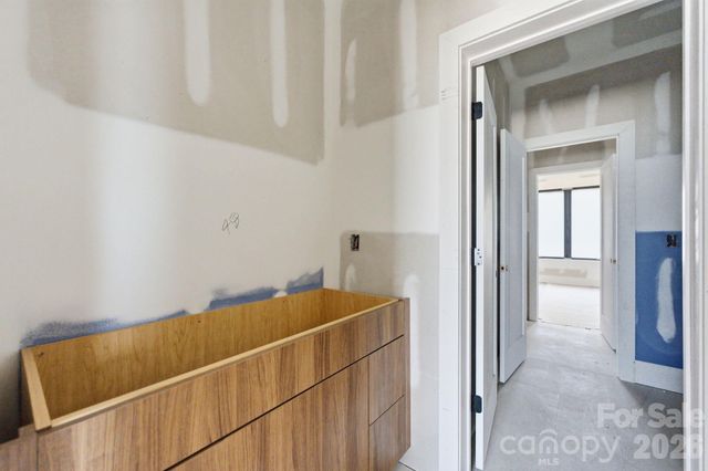 1427 N Sharon Amity Road, Charlotte, NC 28211