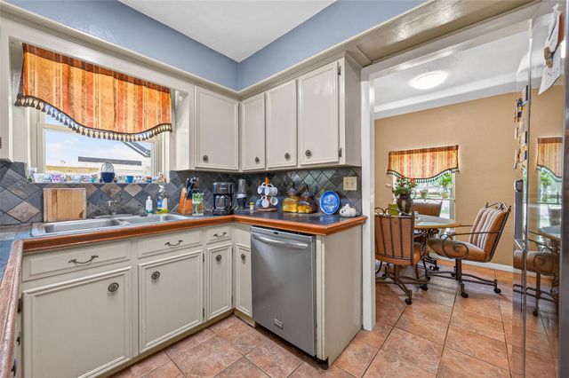 23847 Creek Wood Drive, Spring, TX 77389