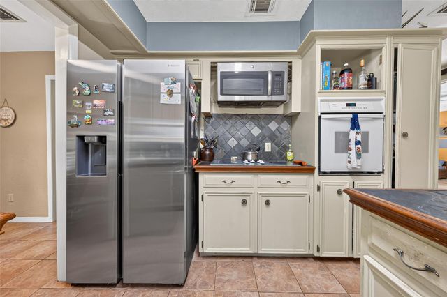 23847 Creek Wood Drive, Spring, TX 77389