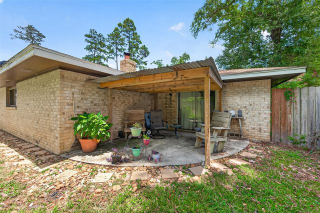 23847 Creek Wood Drive, Spring, TX 77389