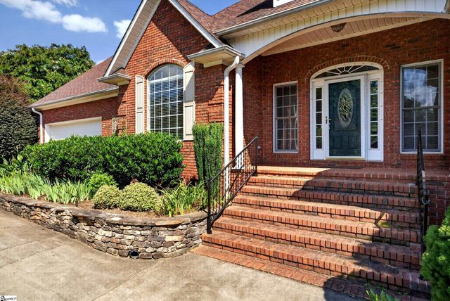 283 Rock Springs Drive, Spartanburg, SC 29301