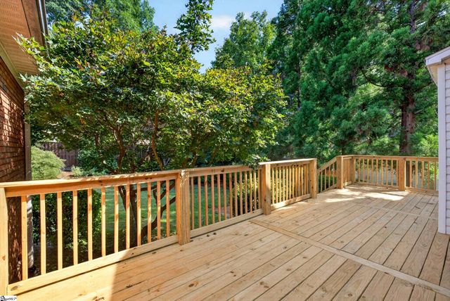 283 Rock Springs Drive, Spartanburg, SC 29301