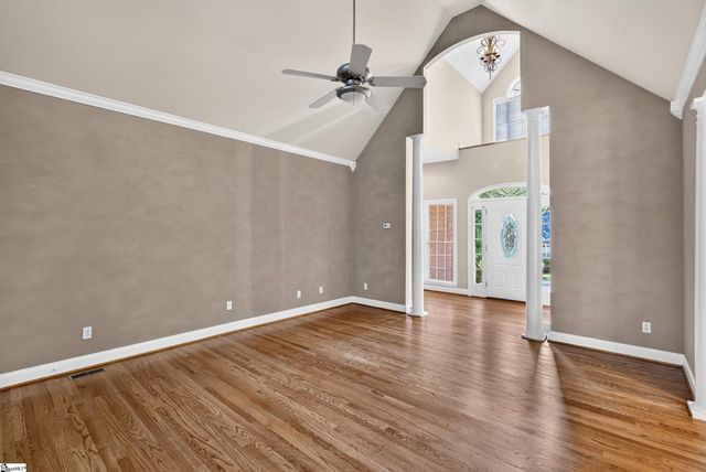 283 Rock Springs Drive, Spartanburg, SC 29301