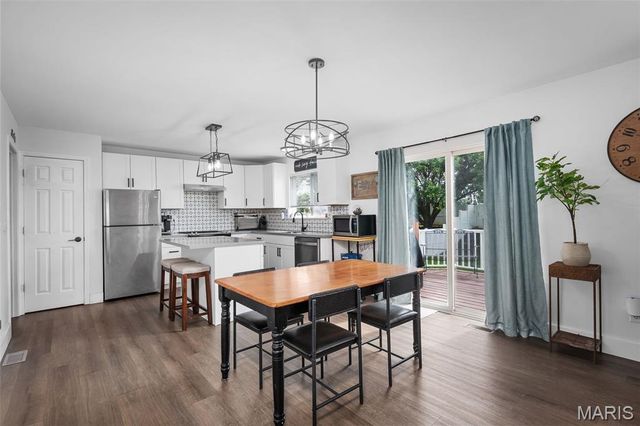 4 Royallbend Court, O'fallon, MO 63368
