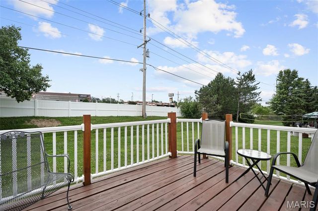 4 Royallbend Court, O'fallon, MO 63368