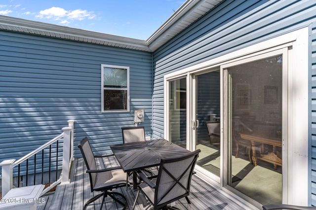 214 Mcglamery Street, Oak Island, NC 28465