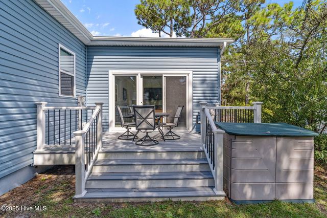 214 Mcglamery Street, Oak Island, NC 28465
