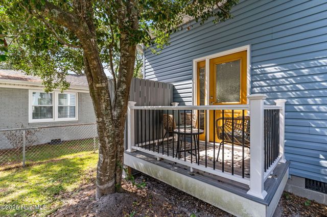 214 Mcglamery Street, Oak Island, NC 28465