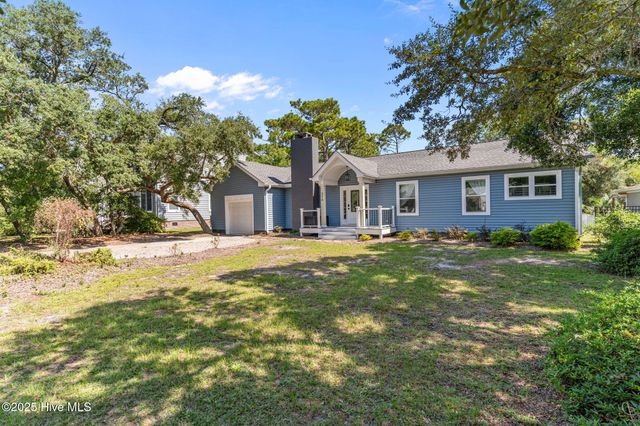 214 Mcglamery Street, Oak Island, NC 28465