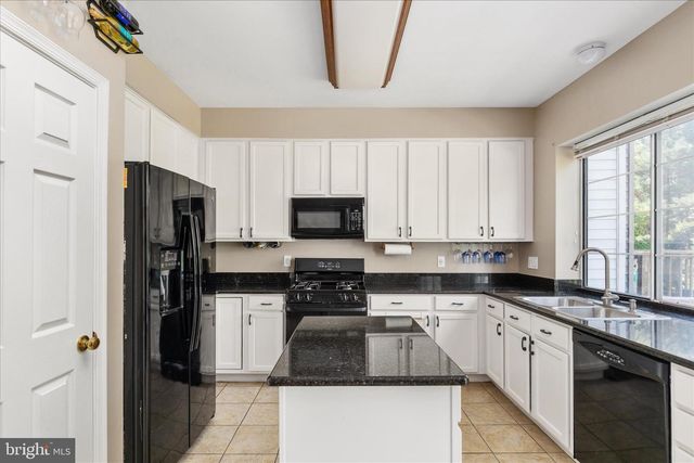 16812 MIRANDA LN, Woodbridge, VA 22191
