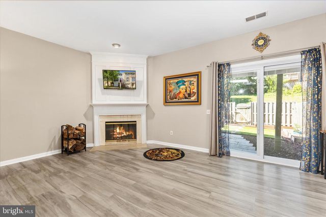 16812 MIRANDA LN, Woodbridge, VA 22191