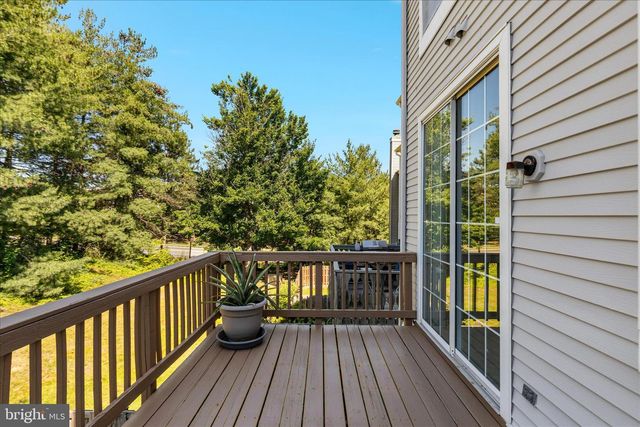 16812 MIRANDA LN, Woodbridge, VA 22191