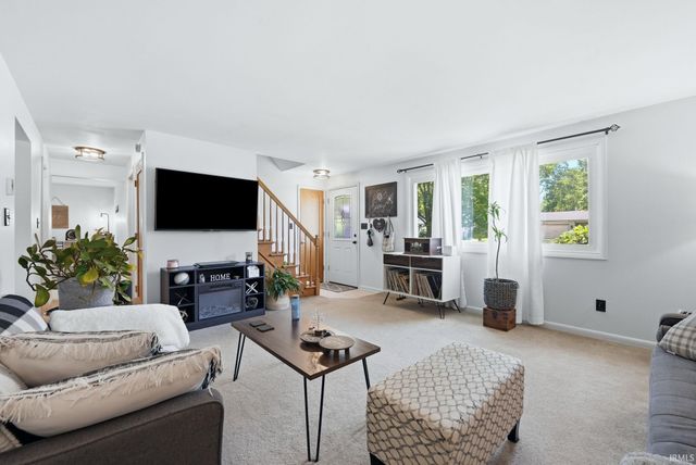 4016 Beaverbrook Drive, Fort Wayne, IN 46815